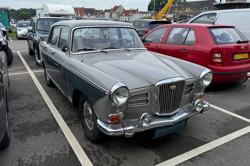 Wolseley 16/60 in het Wild
