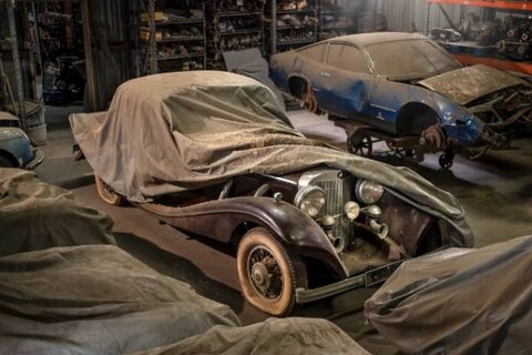 Uitzonderlijke schuurvondst van tientallen klassiekers binnenkort geveild