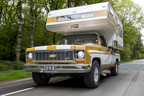 Chevrolet C20 - Camper op de brug
