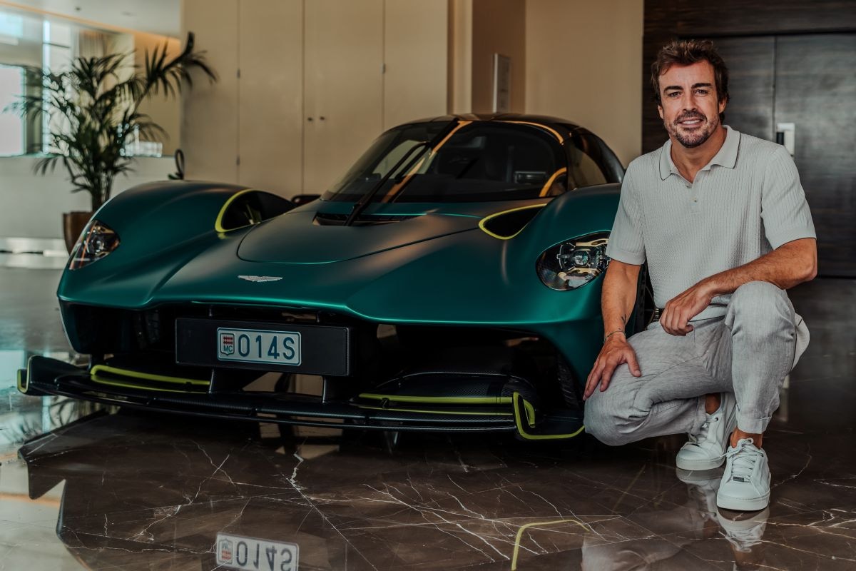 Aston Martin Valkyrie Fernando Alonso