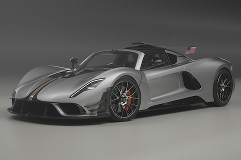 Hennesseys 1.842 pk nu ook met handbak te beteugelen