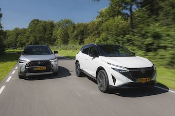 Nissan Qashqai Toyota Corolla Cross Dubbeltest