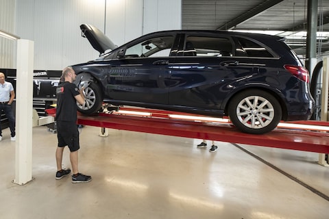 Mercedes-Benz B180d – 2016 – 530.774 km – Klokje rond