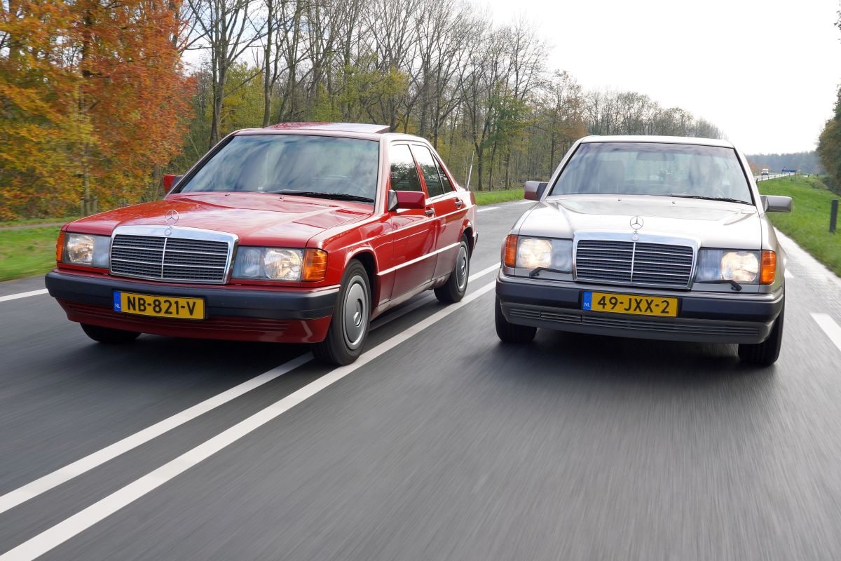 Broer en zus rijden allebei 30 jaar oude Mercedes-Benz
