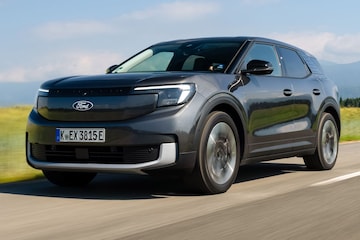 Ford Explorer Limited Edition Extended Range RWD