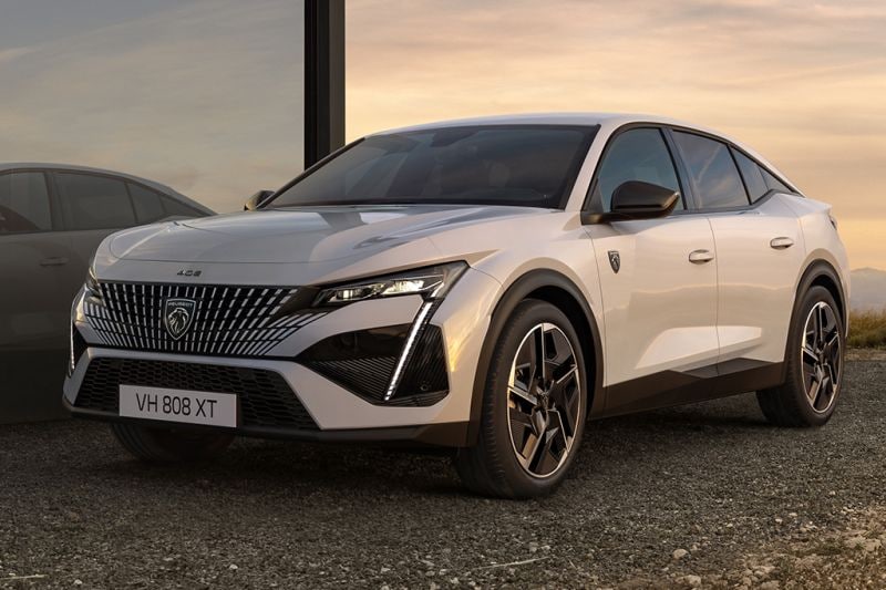 Peugeot e-408