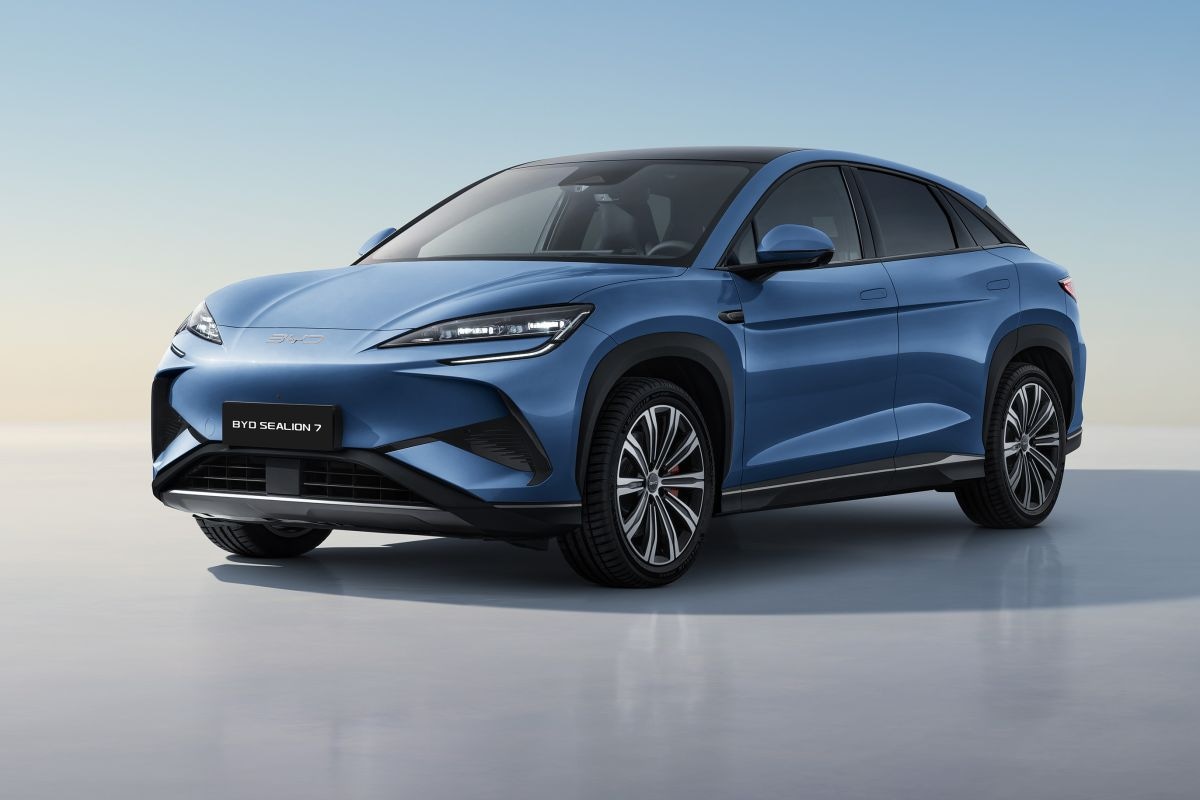 BYD Sealion 7