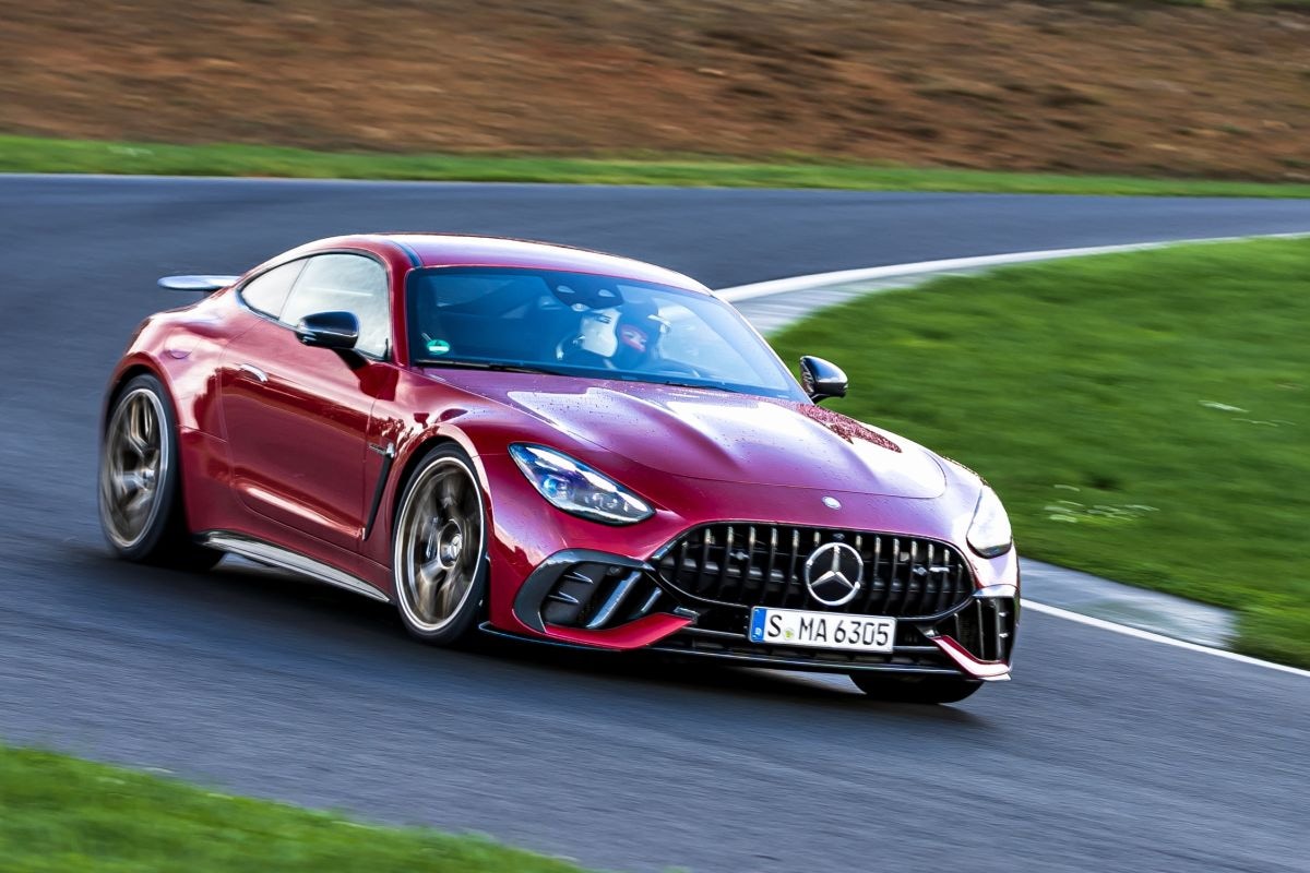 Mercedes-AMG GT 63 Pro