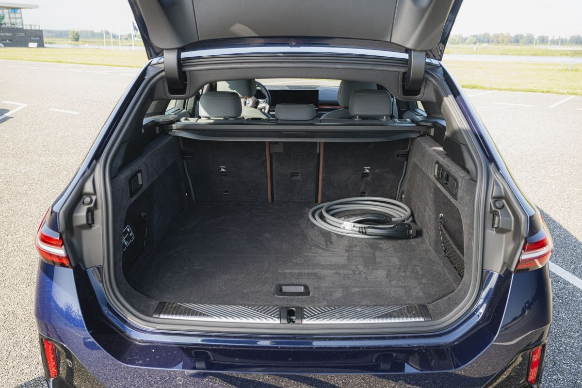 BMW i5 Touring versus Volkswagen ID.7 Tourer dubbeltest