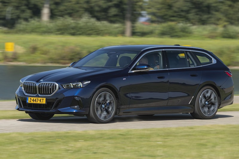 Volkswagen ID7 BMW i5 dubbeltest