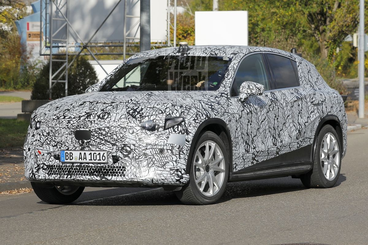 Mercedes-Benz GLC EQ spyshots