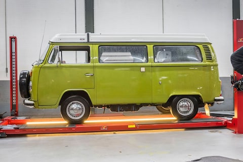 Volkswagen T2 Westfalia - Camper op de brug