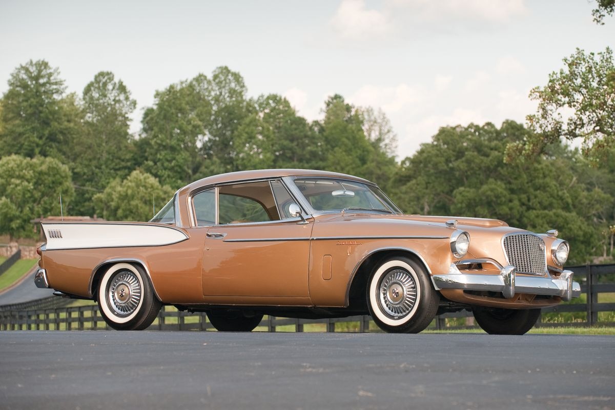 Studebaker Golden Hawk