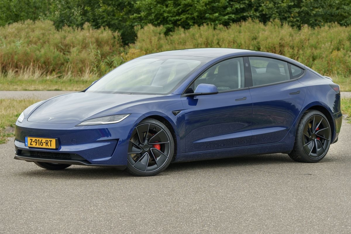 Tesla Model 3 Performance