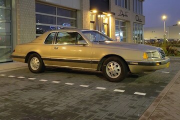 Ford Thunderbird