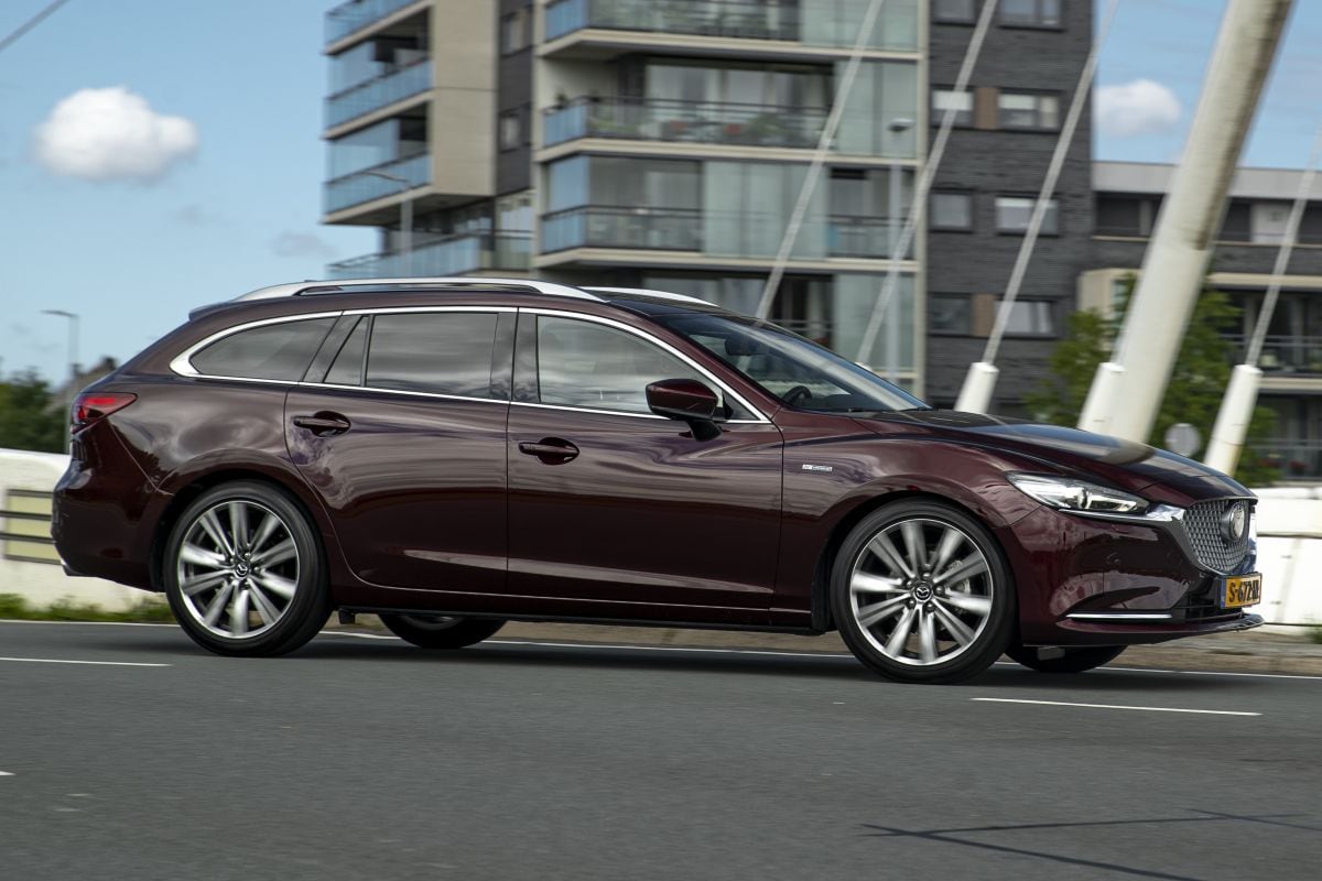 Mazda 6