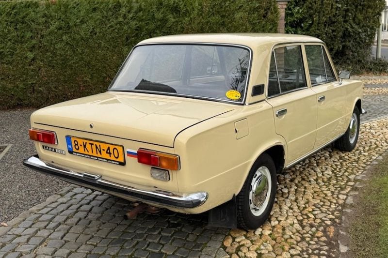 Lada 1200