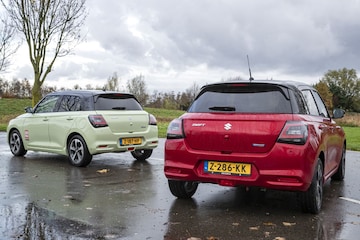 Suzuki Swift automaat naast handbak