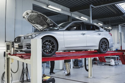 Infiniti Q50 2.2d – 2014 – 365.248 km - Klokje rond