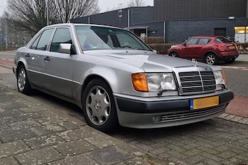 Mercedes-Benz 500E