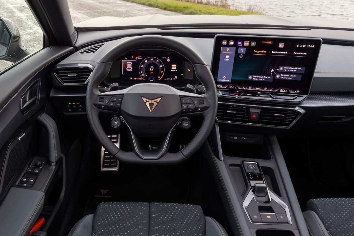 Cupra Formentor vs Toyota C-HR