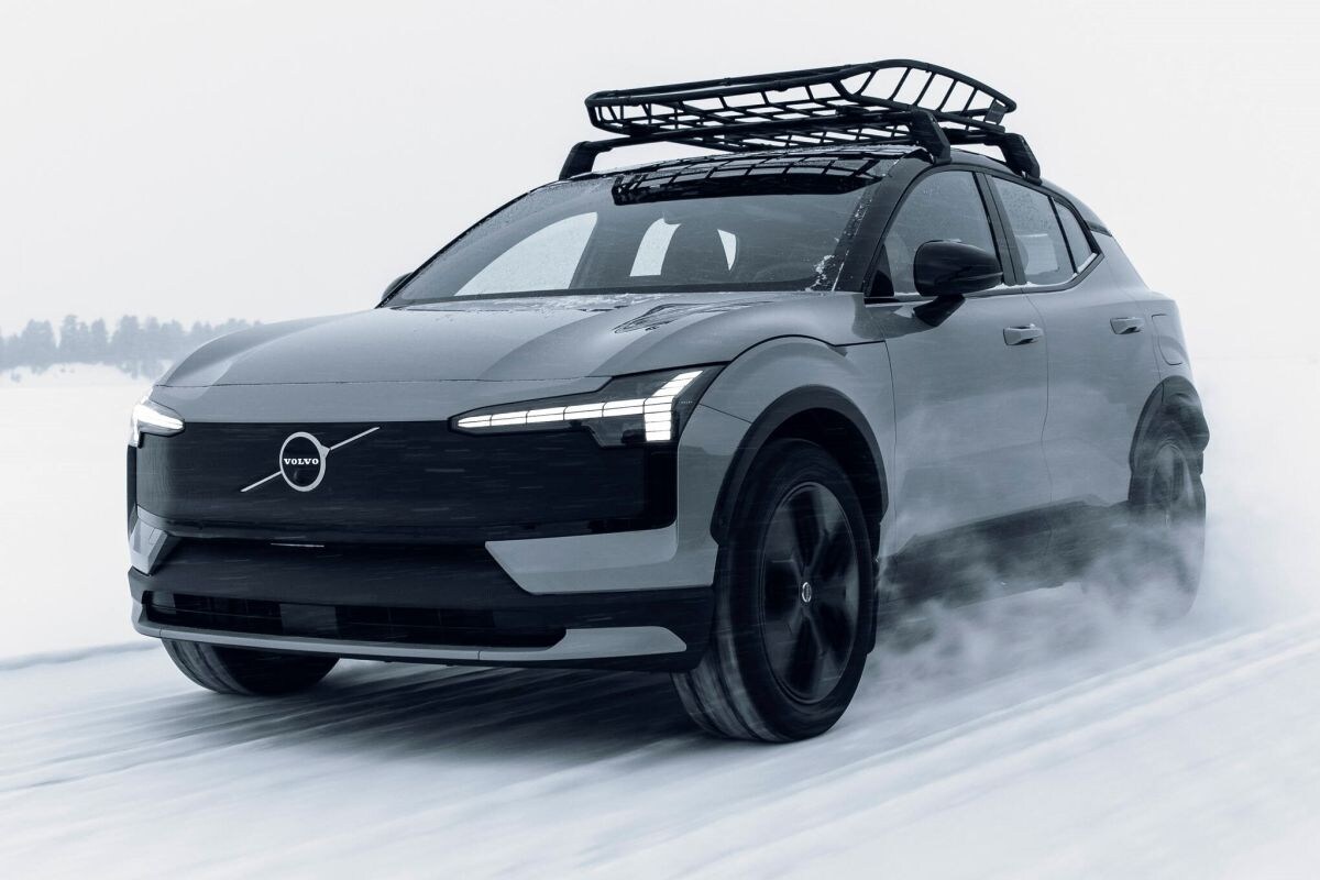 Volvo EX30 Cross Country