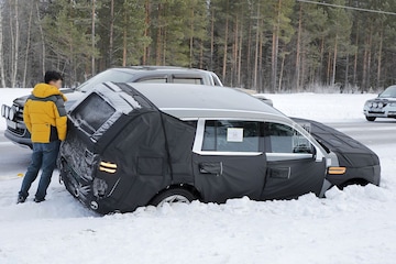 Spyshots Genesis GV90