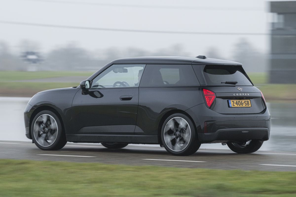 Renault 5 vs. Mini Cooper dubbeltest