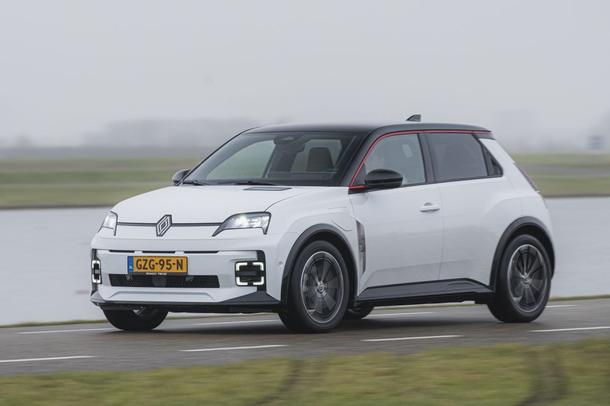 Renault 5 vs. Mini Cooper dubbeltest