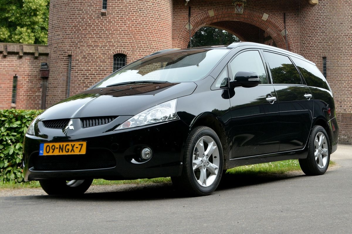 Mitsubishi Grandis