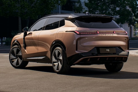 Lynk & Co 08: plug-in met lange adem ook als duurdere More
