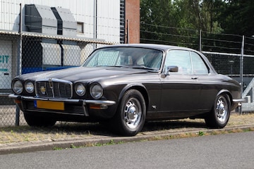 Jaguar XJ Coupé