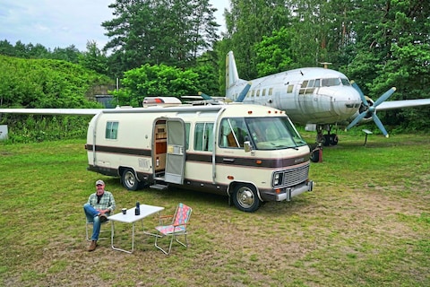 Deze Airstream camper is super cool maar op Europese wegen bezorgt hij eigenaar Daniel stress