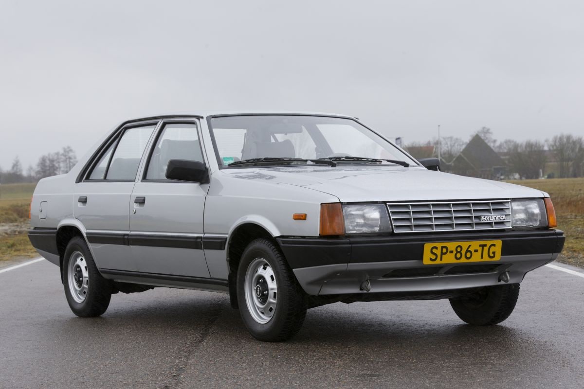 Hyundai Stellar