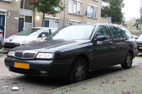 Deze Lancia Kappa SW heeft ons recent verlaten - In het Wild