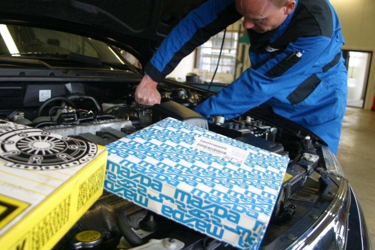 Automonteur monteur garage sleutelen onderhoud