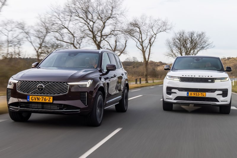 Volvo XC90 - Range Rover Sport