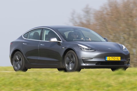 Tesla verdacht van tellerfraude: meer kilometers om garantie te ontlopen