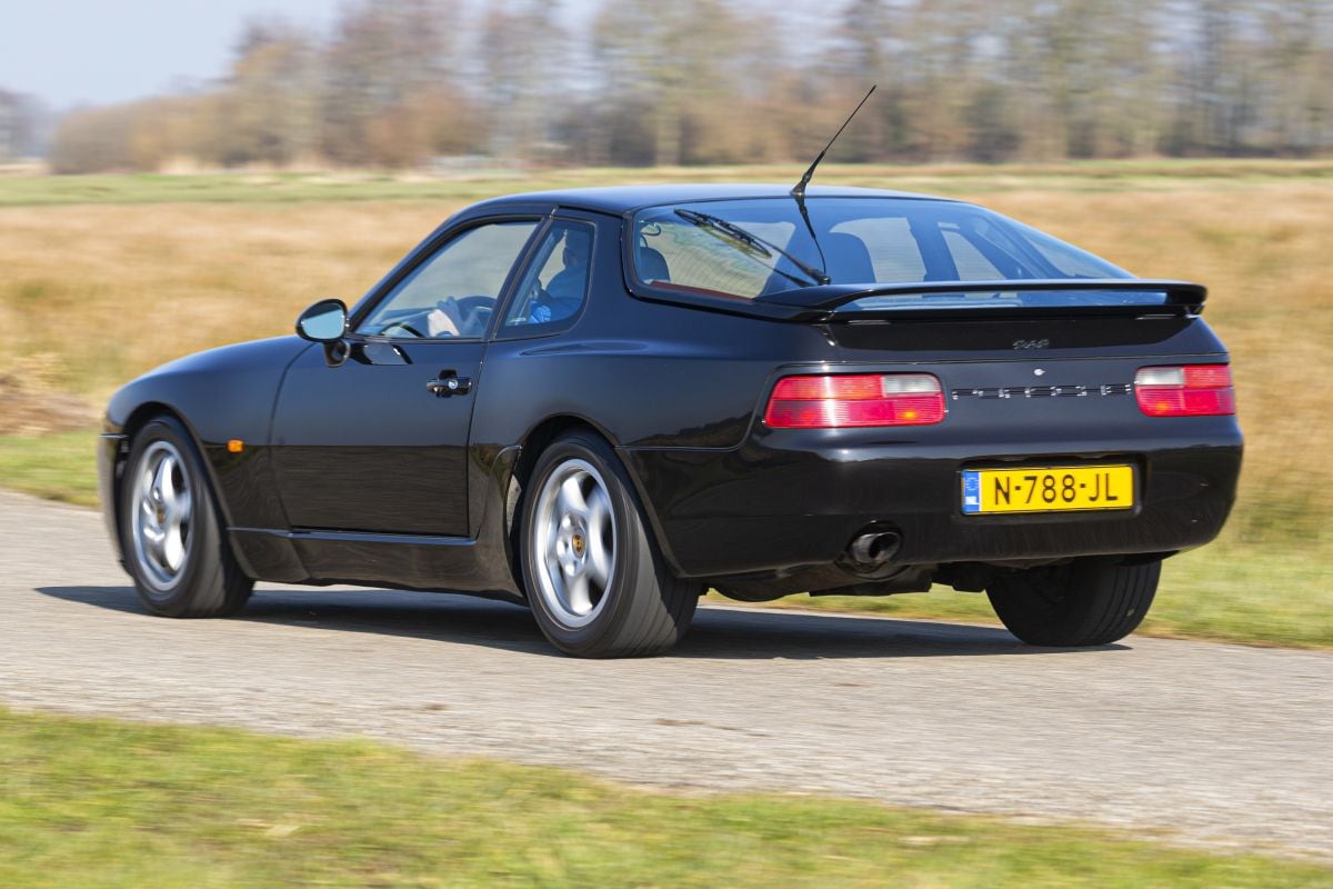 Porsche 968