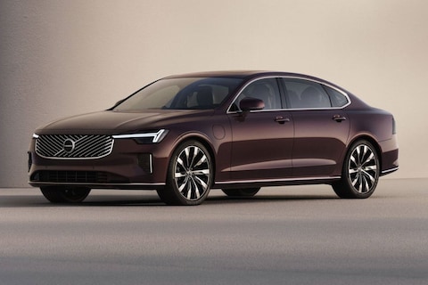 Volvo S90 grondig gefacelift: langere adem voor sedan