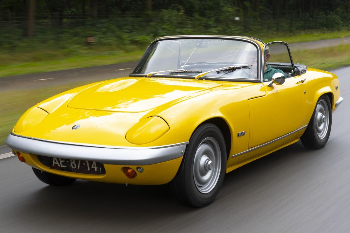 Lotus Elan