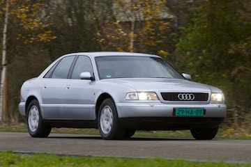 Audi A8 eerste generatie