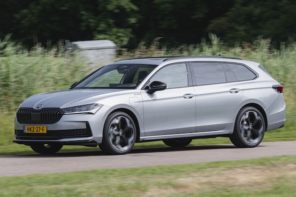Skoda Superb Combi