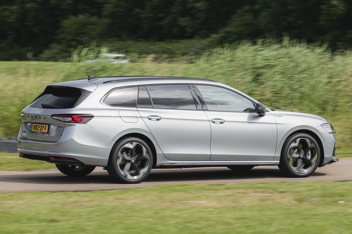 Skoda Superb Combi