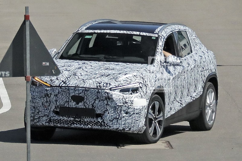 Spyshots Mercedes-Benz GLB