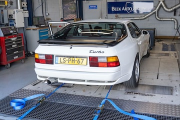 Porsche 944 Turbo