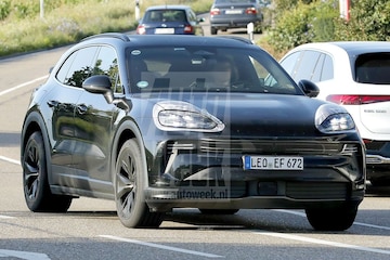 Porsche Cayenne EV spyshots
