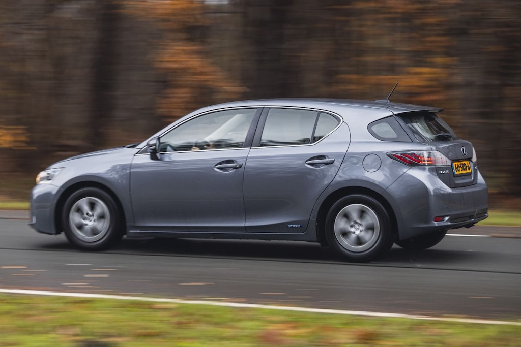 Lexus CT200h