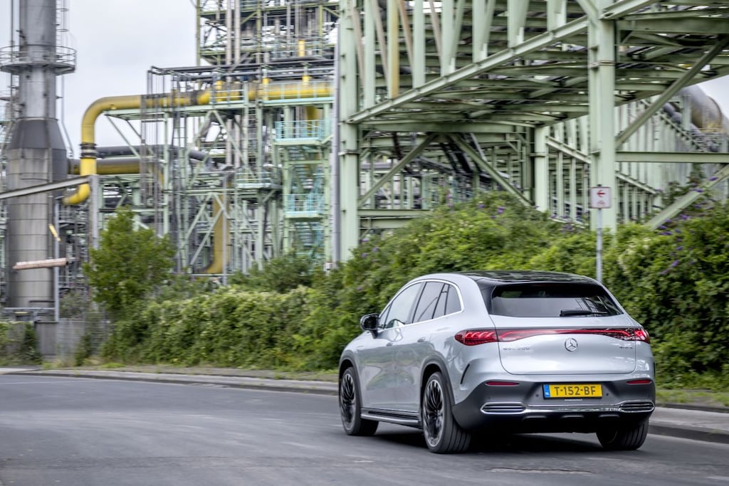 Door het Ruhr-gebied met Mercedes EQE