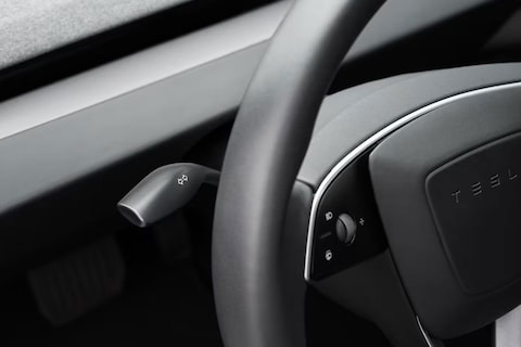 Tesla brengt richtingaanwijzer-hendel terug naar Model 3 in China
